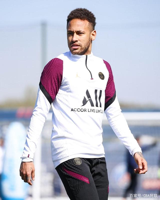 多米体育官网开户-文班亚马谈球队与福克斯交易